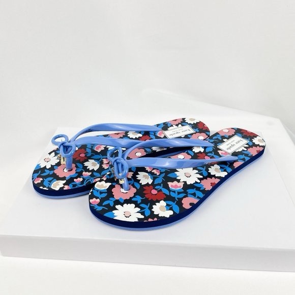 Kate Spade New York Women's Nassau Flip-Flop, Shiny Rubber - Picture 1 of 9